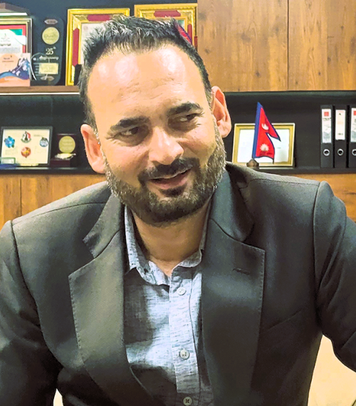 प्रदीप अधिकारीसहितलाई थुनामा पठाउनुपर्ने माग गर्दै अख्तियार सर्वोच्चमा